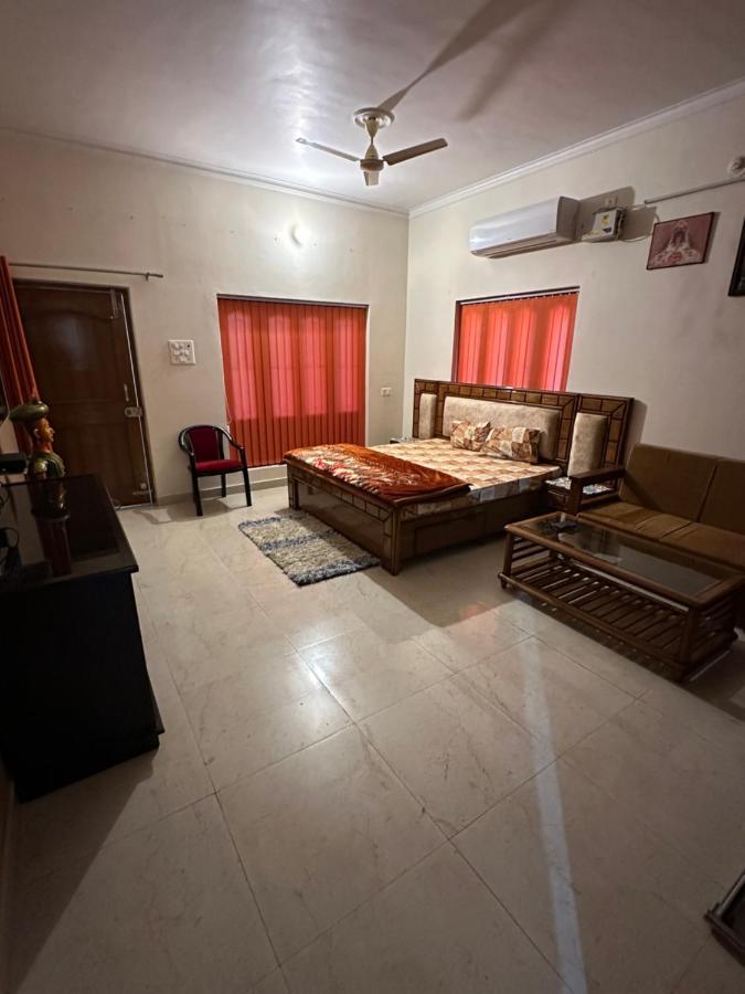 Kaashi Flora Villa พาราณสี ภายนอก รูปภาพ