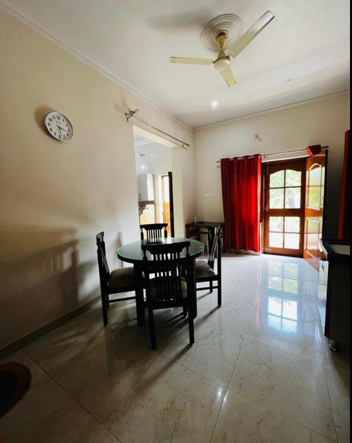 Kaashi Flora Villa พาราณสี ภายนอก รูปภาพ