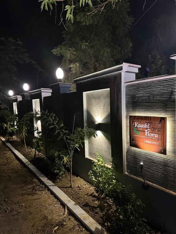 Kaashi Flora Villa พาราณสี ภายนอก รูปภาพ